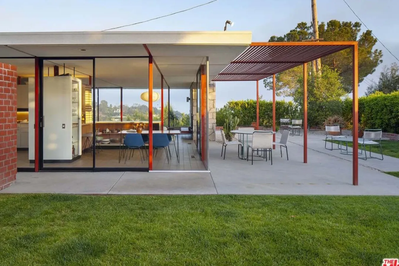 Case Study House #16
